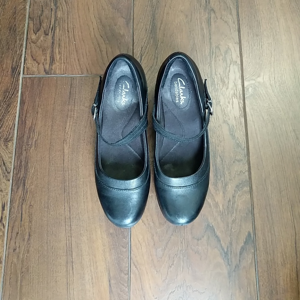 Clarks Mary Jane's